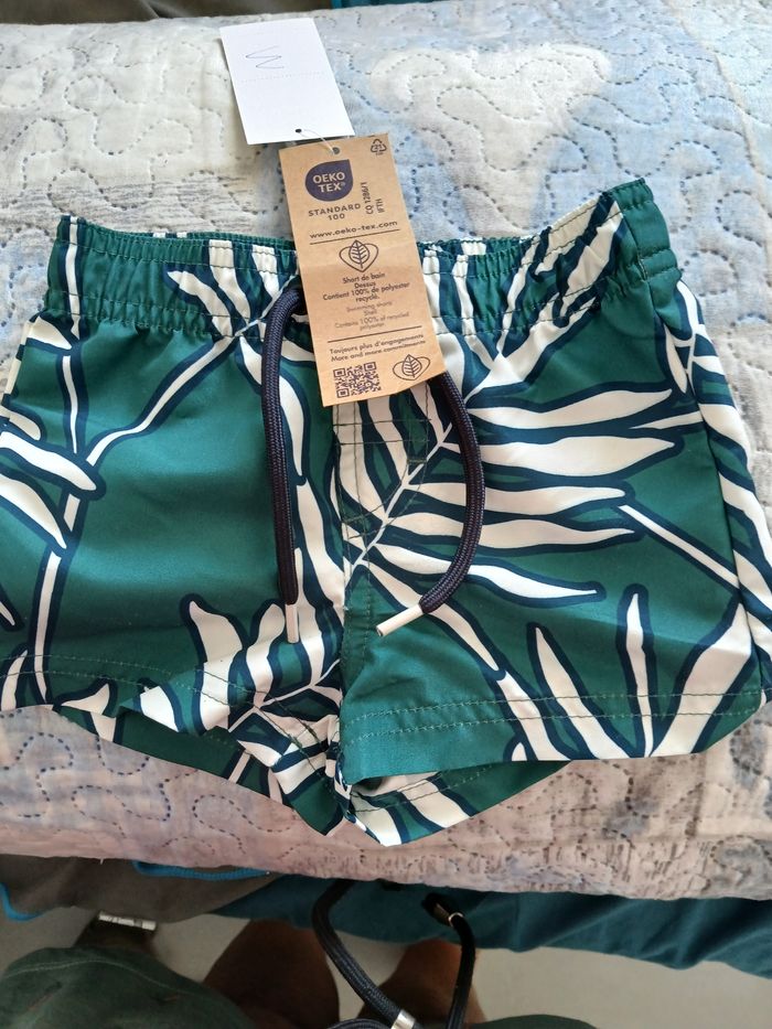 Short de bain,  12 mois, neuf