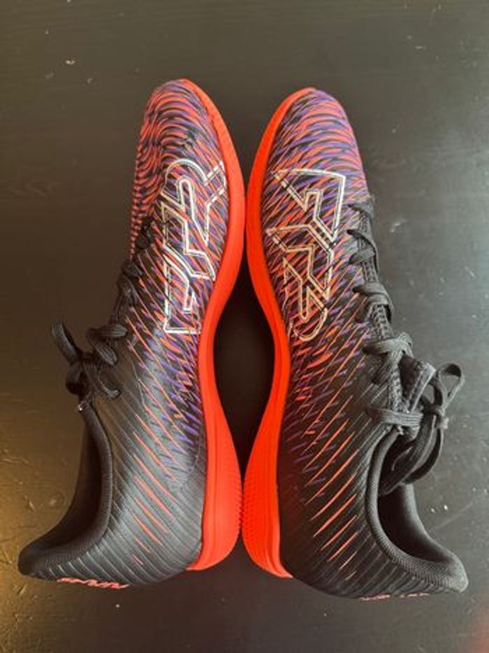 Chaussures de football puma pointure 42 - photo numéro 2