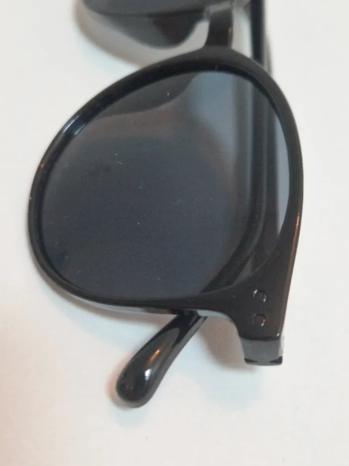 Lunettes de soleil - photo numéro 3