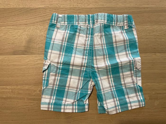 Short blanc et turquoise gémo 18 mois - photo numéro 3