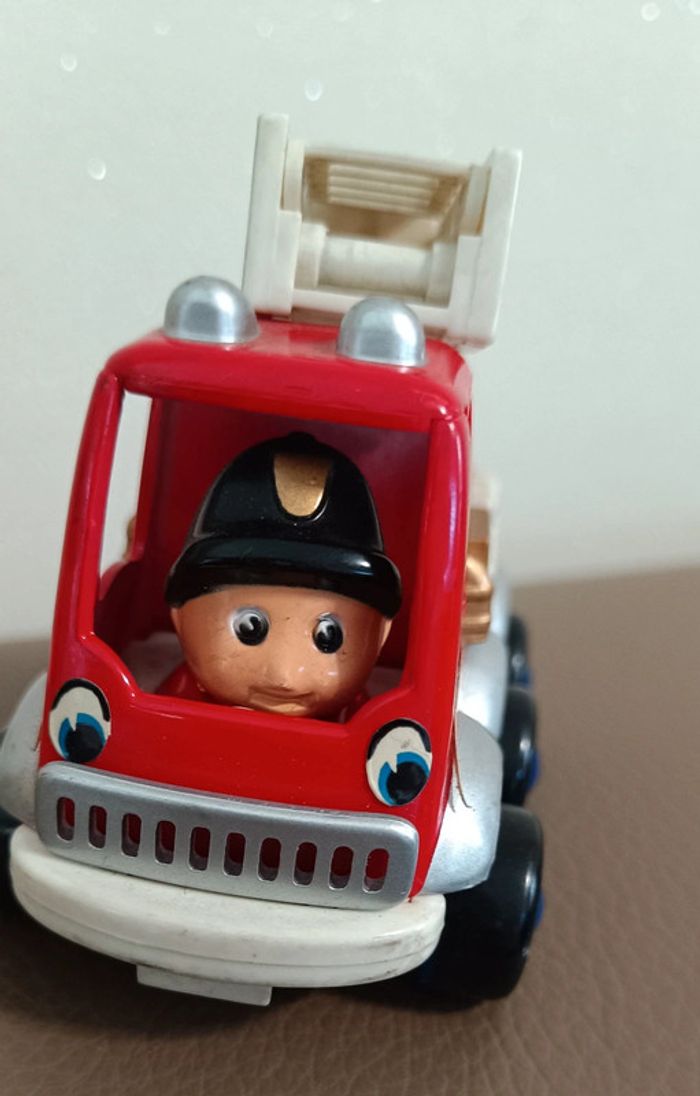 Camion pompier 303 fire engine - photo numéro 2