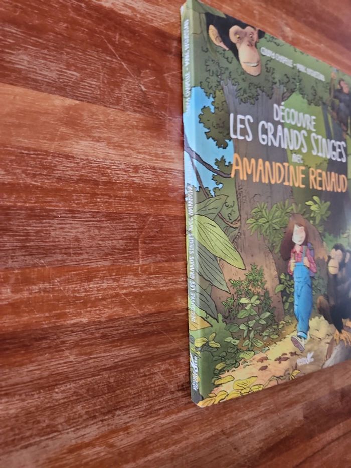 Livre : Découvre les grands singes avec.. - photo numéro 2