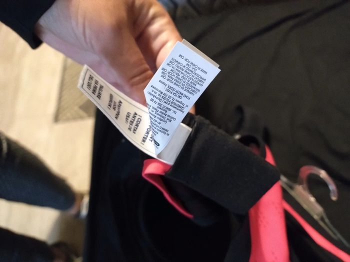 Brassière de sport neuve 95b - photo numéro 4