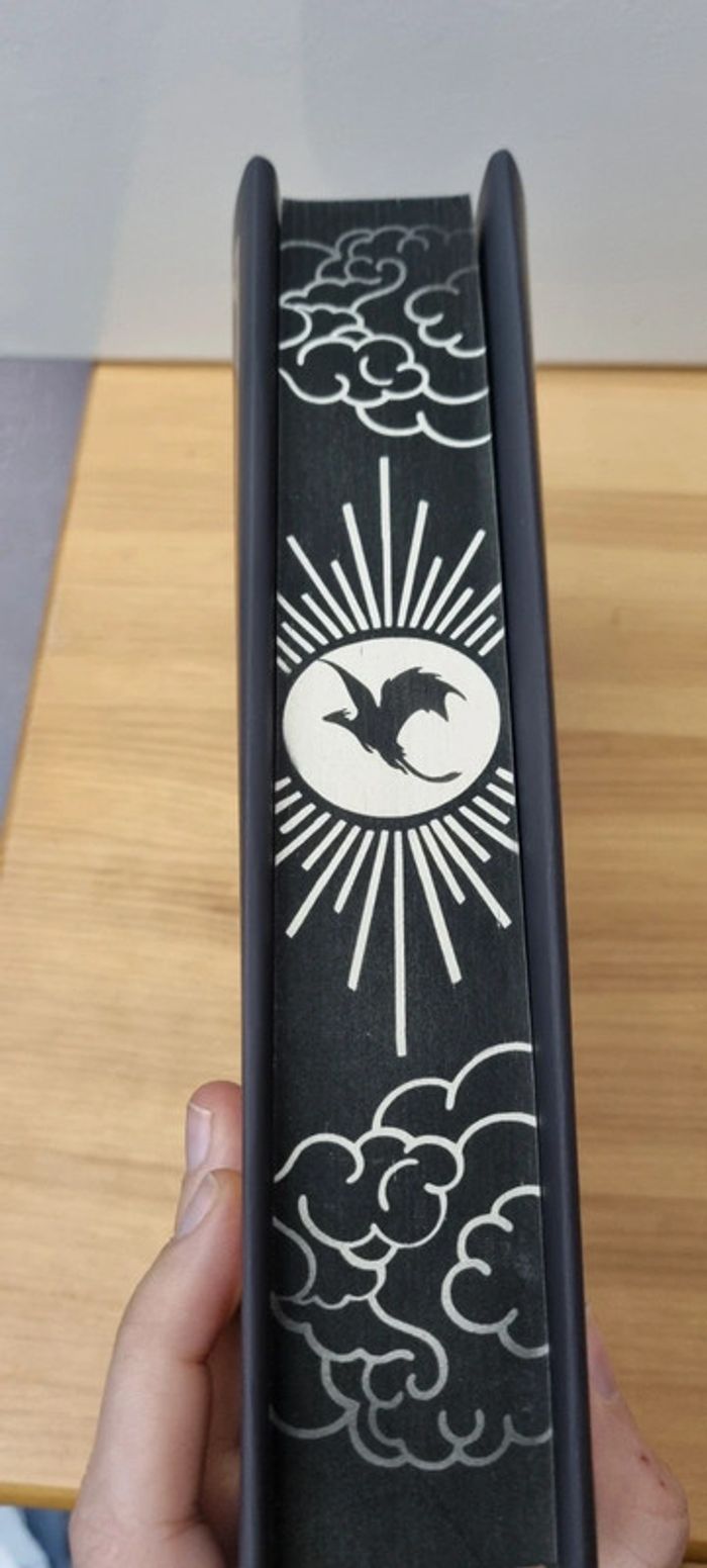 Fourth Wing special English eddition + limited Dust Jacket  + Goodies - photo numéro 9
