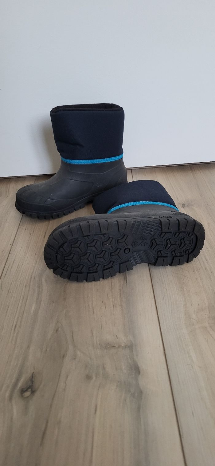 Bottes enfant fourrées Decathlon. 28/29 - photo numéro 2
