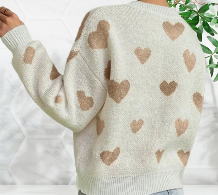 Pull femme " coeur" taille L - neuf - boutique indépendante - photo numéro 2