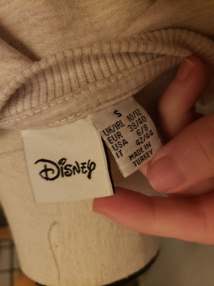 Pull 🎀 Disney taille S 5€ - photo numéro 6