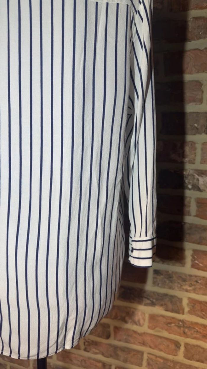 Chemise blanche et bleu lignée Bershka Taille XS / 34 - photo numéro 15