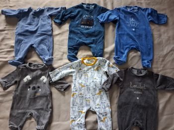 Lot de 6 pyjamas bébé – 1 mois
