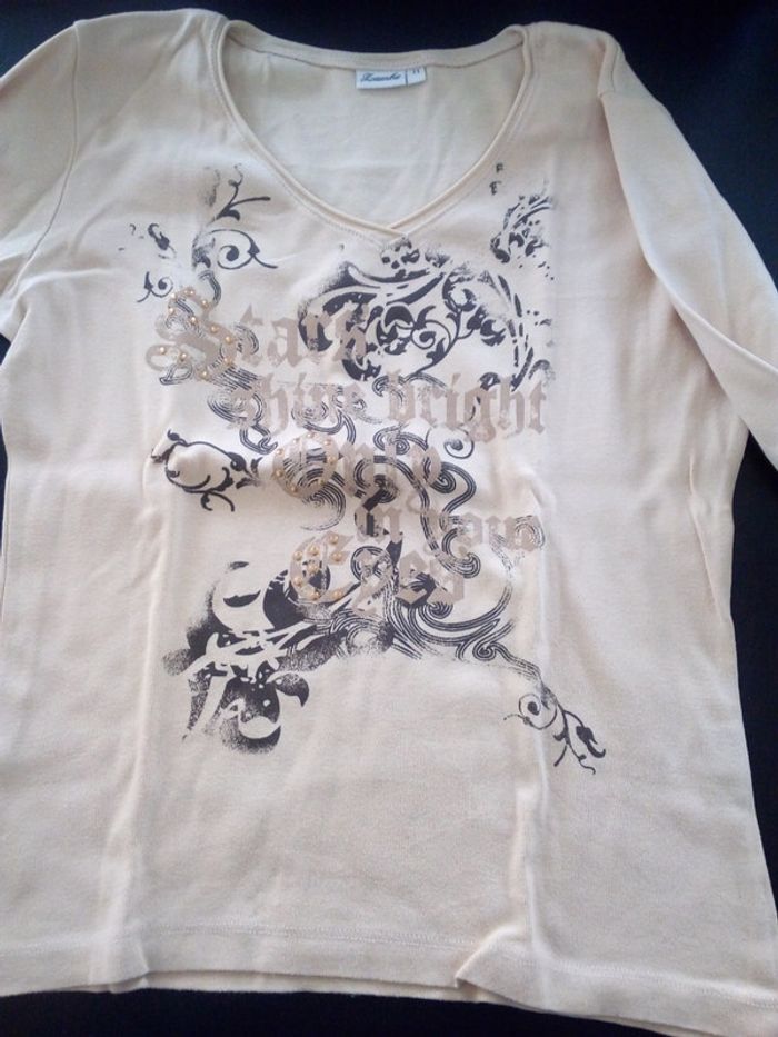 Tee shirt