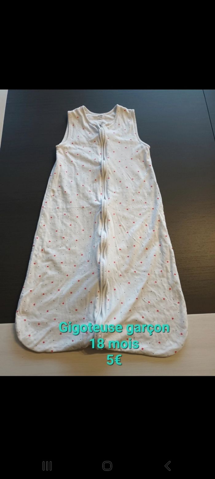 Gigoteuse garçon 18mois