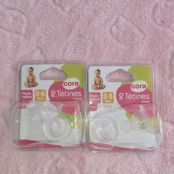 Lot de 4 tétines physiologique 0-6 mois