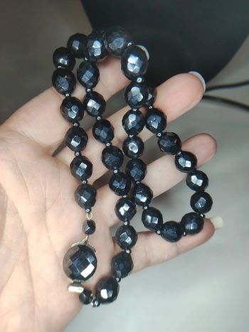 Colliers perles noires à facettes vintage