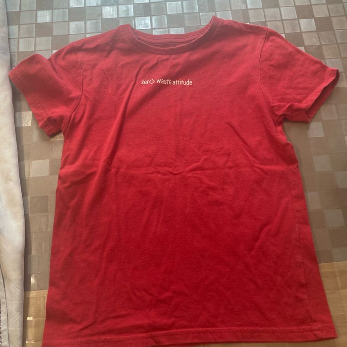 TEE shirt