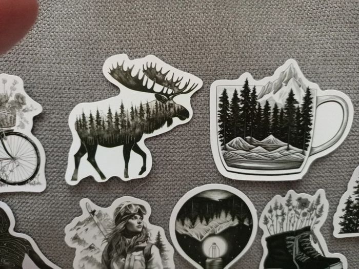 Stickers noirs et blancs - photo numéro 6