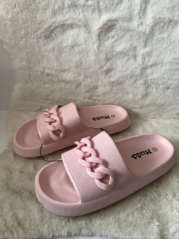 Sandales, claquettes, sabots roses pointure 41 - photo numéro 3