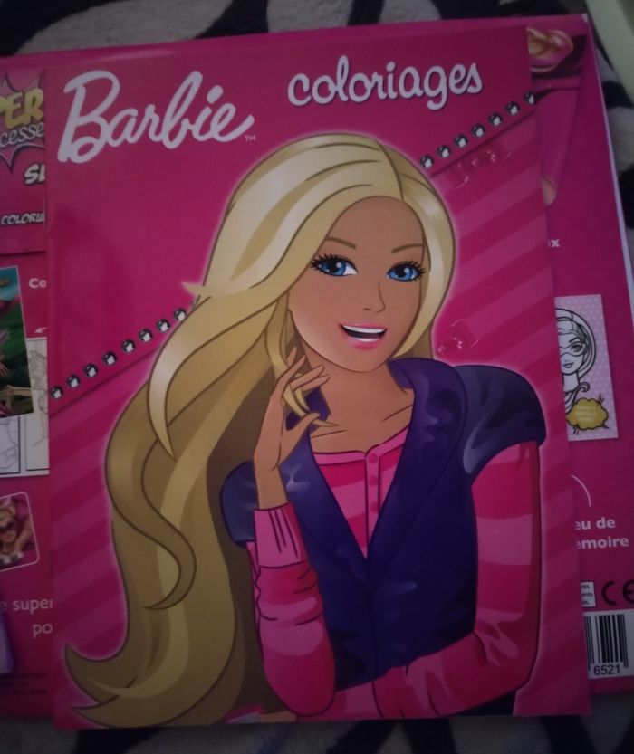 Pochette "Barbie" en Super Princesse - photo numéro 4