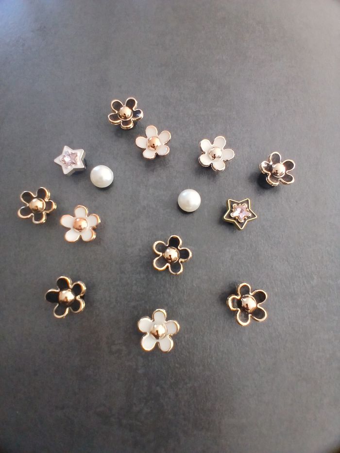 Charms pour Crocs
(lot de 14) Neuf