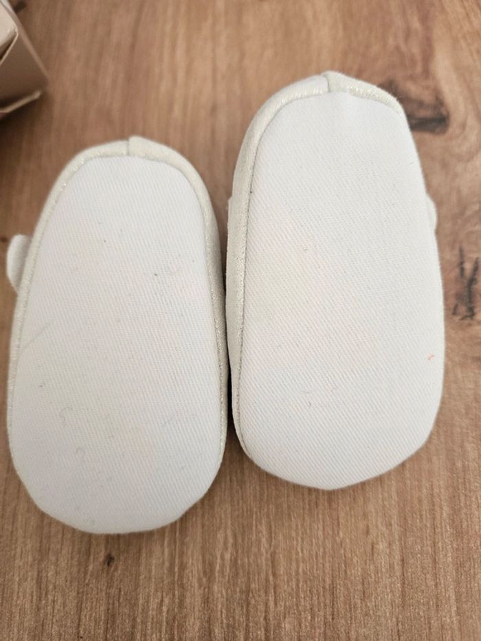 Ballerines blanches neuves T17 - photo numéro 4