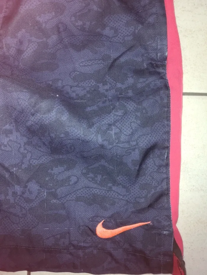 Short Nike 12 13 ans - photo numéro 2