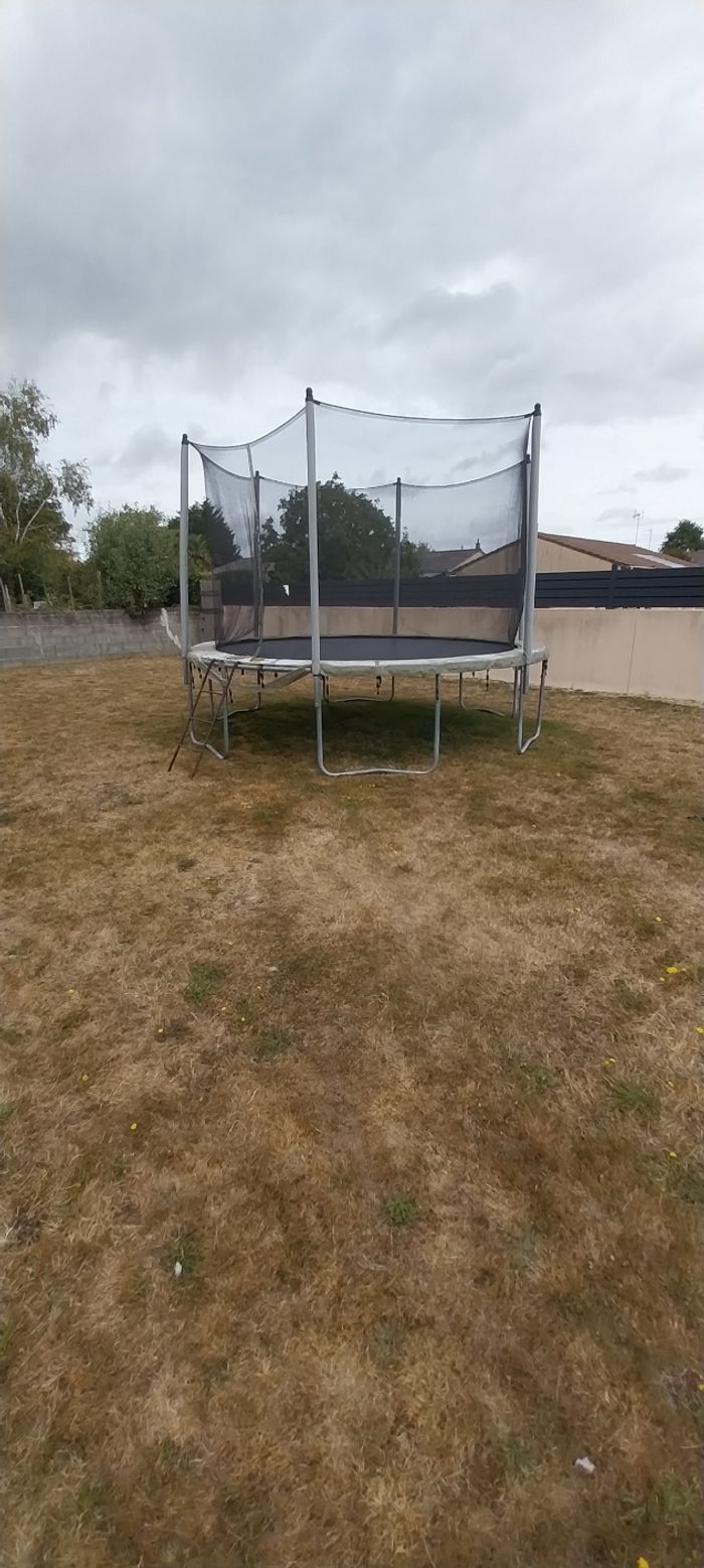trampoline