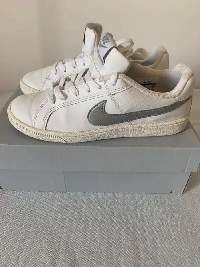 Basket Nike Court Royal Blanche Taille 37.5 - photo numéro 5