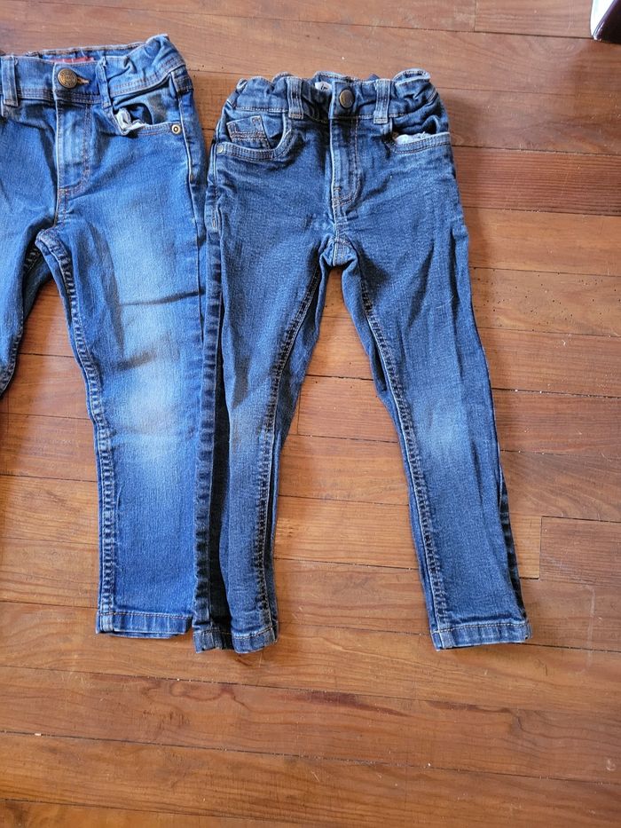 Lot de 3 jean garçon 4ans - photo numéro 2