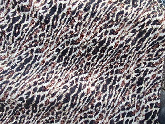 Tissu satin imprimé soyeux coupon de 3