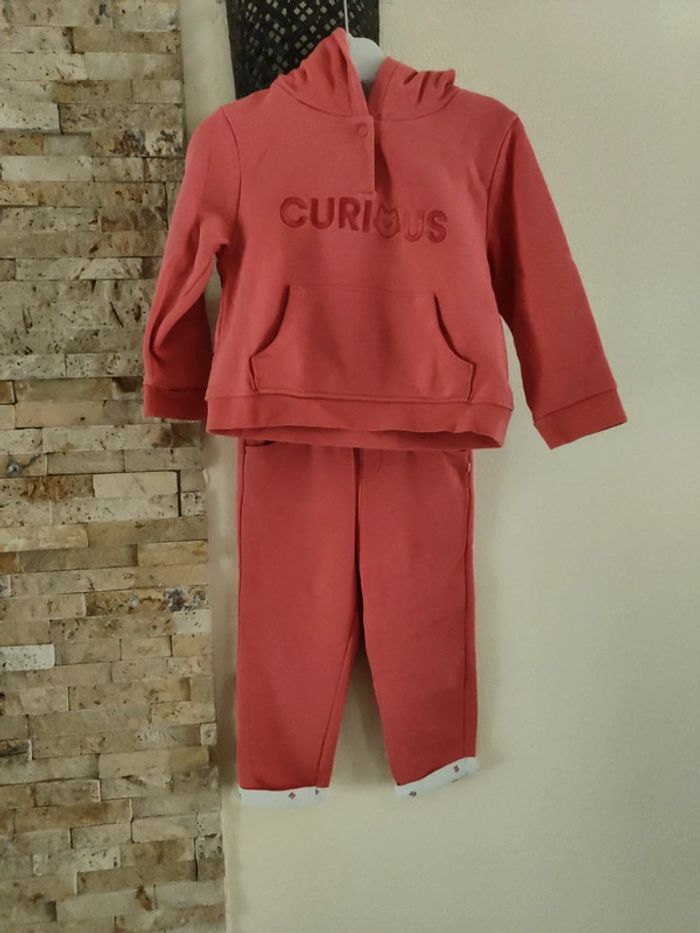 Ensemble jogging obaibi 2 ans - photo numéro 1