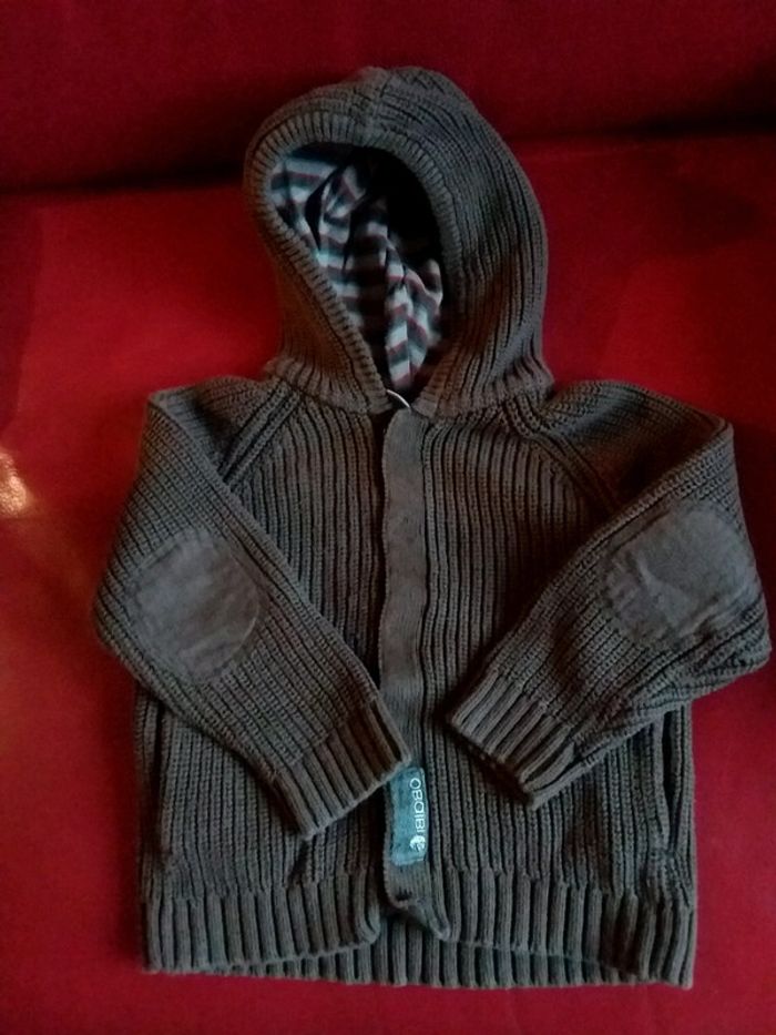 Gilet à capuche