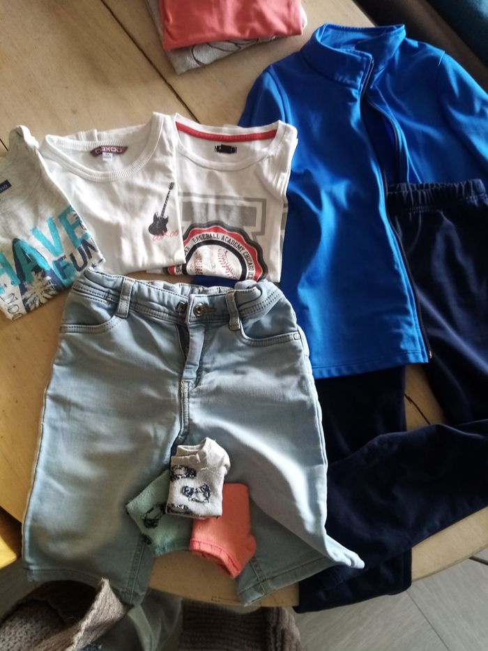 Lot de vêtements 6 ans