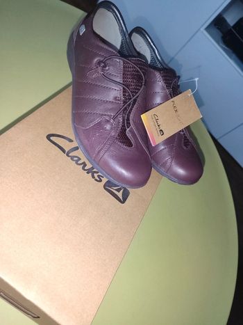 Chaussures Clarks neuves