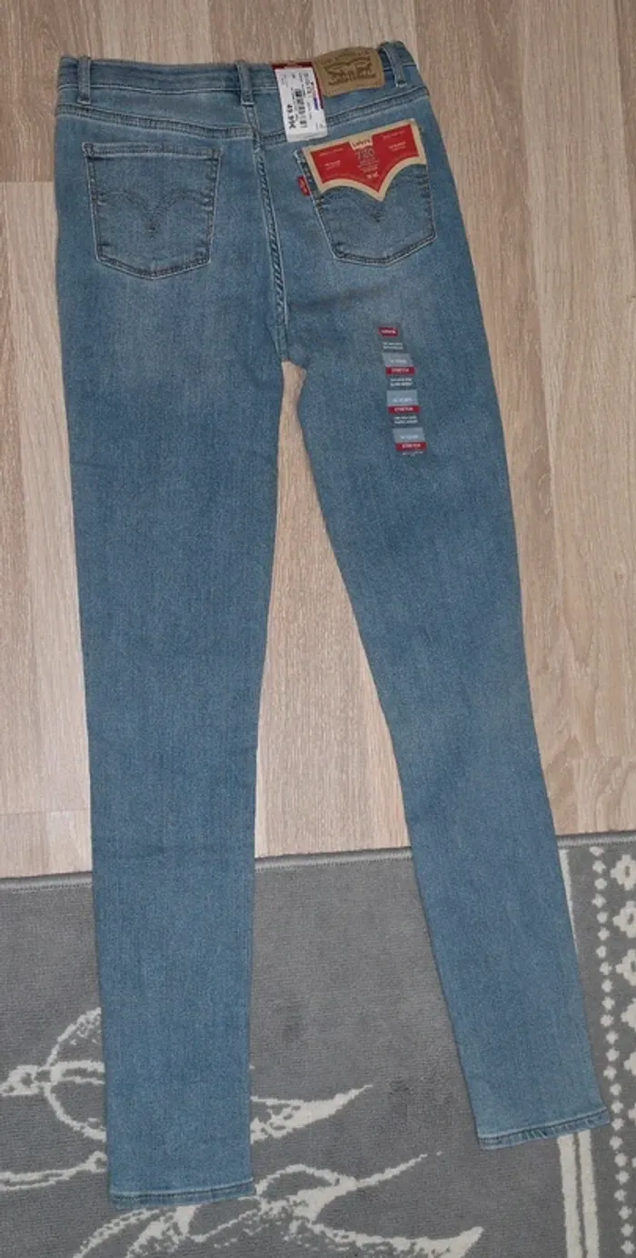 Jean Super Skinny, Levi's, 14 ans. Neuf - photo numéro 2