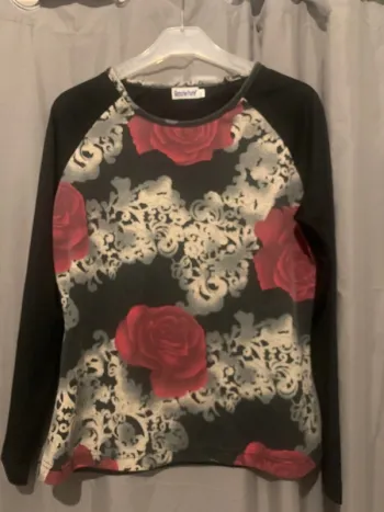 pull femme blanche porte