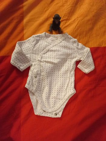 Body naissance 3 mois ouverture devant