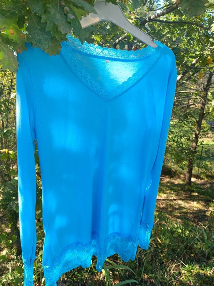 Magnifique tee-shirt rouleau dentelle hyper tendance - photo numéro 3