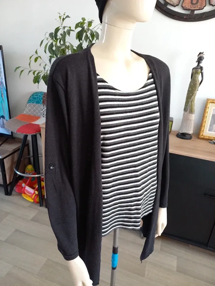 Pull femme noir et blanc T48 - photo numéro 3