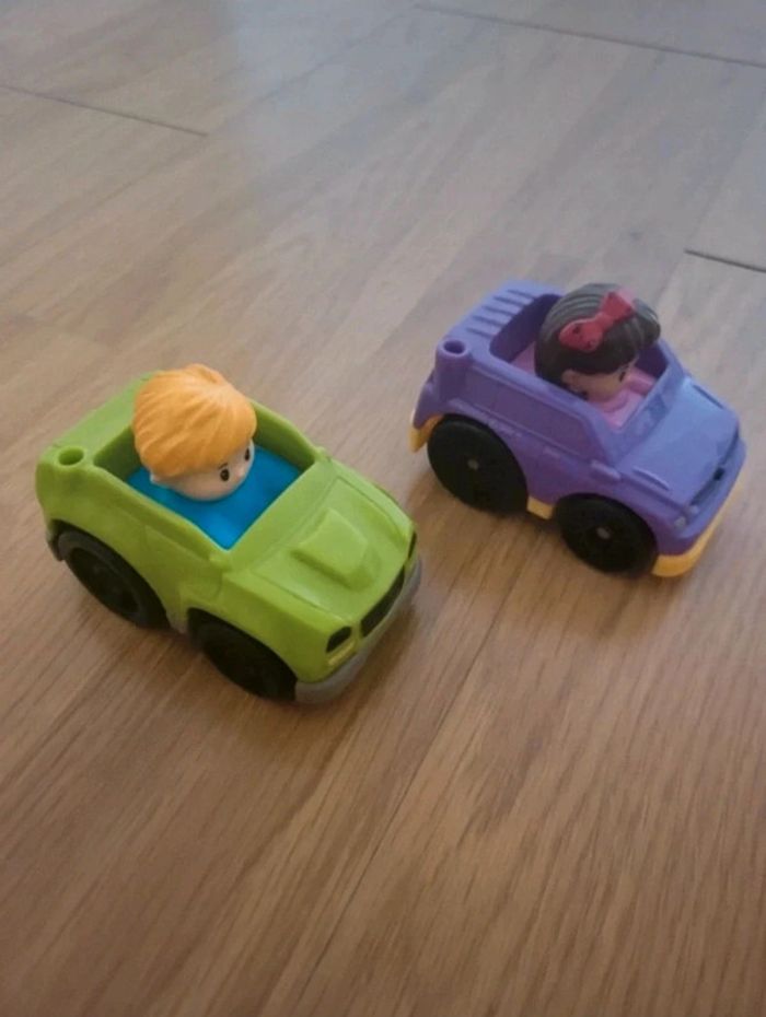 Tour My little people avec ces 2 voitures - photo numéro 3