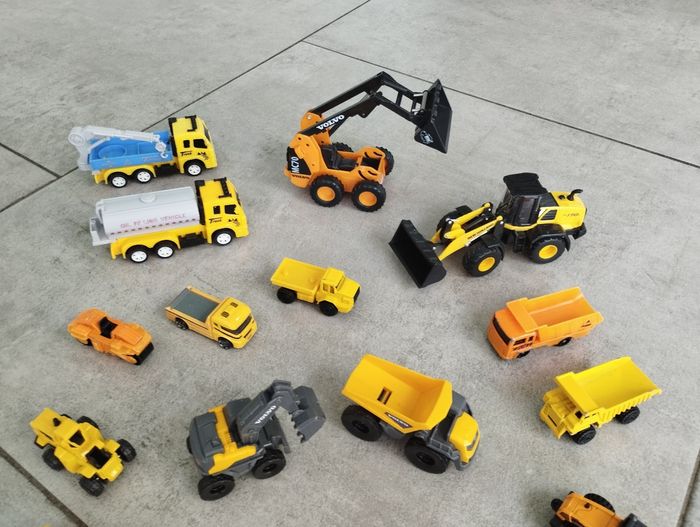 Lot véhicules de chantier - photo numéro 8