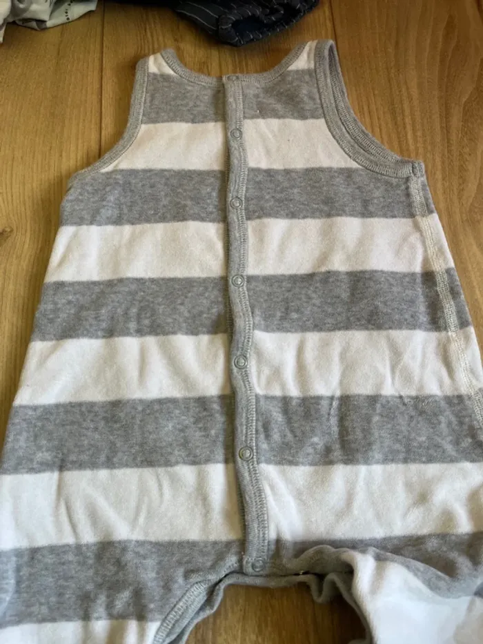 Grenouillère 12 mois - photo numéro 3