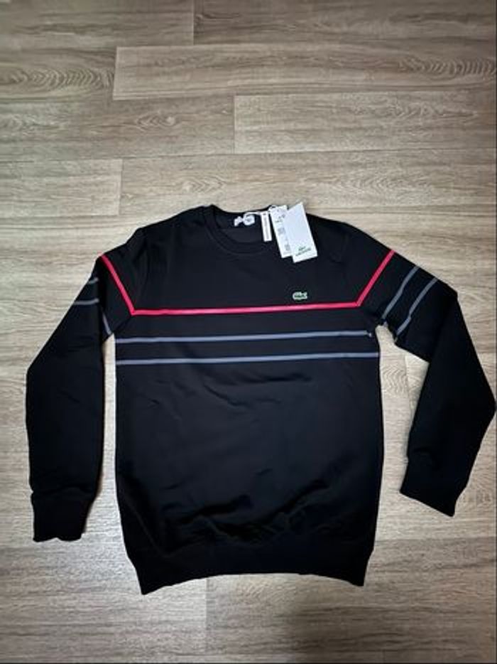 Pull Lacoste avec rayures 🎯 - photo numéro 2