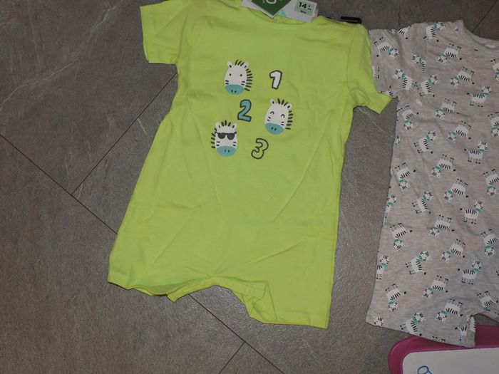 3 combinaisons tex taille 9 mois neuf - photo numéro 2