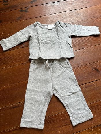 Ensemble pyjama Cadet Rousselle gris étoiles 12 mois