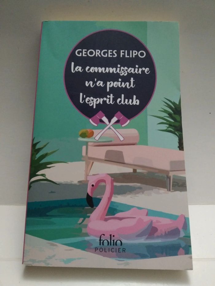 La commissaire n'a point l'esprit club