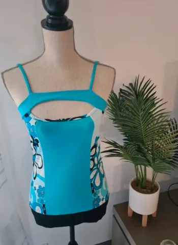 🌺 Top vintage turquoise à fleurs – Made in France 🌺