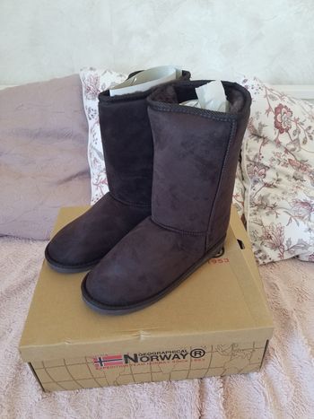 Bottes fourrees Geographical Norway t36 Neuf