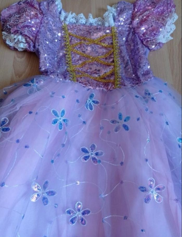 Déguisement princesse raiponce paillette 5-6ans - photo numéro 3