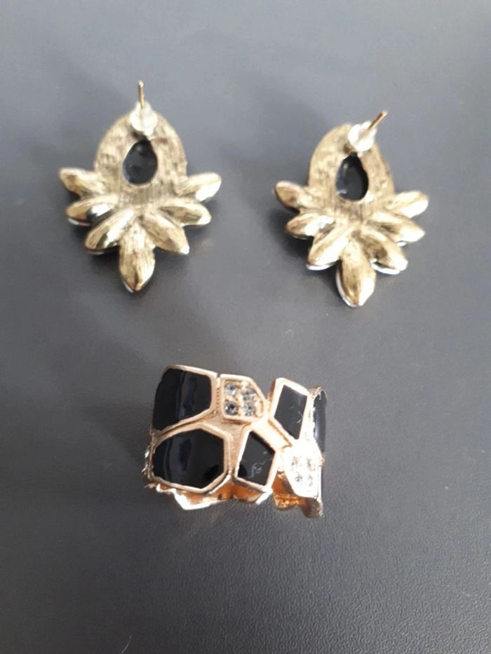 Ensemble de bijou , bague avec boucles d'oreilles - photo numéro 4