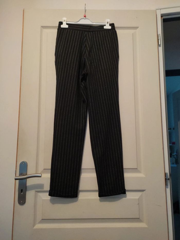 Pantalon noir a rayure blanche - photo numéro 2