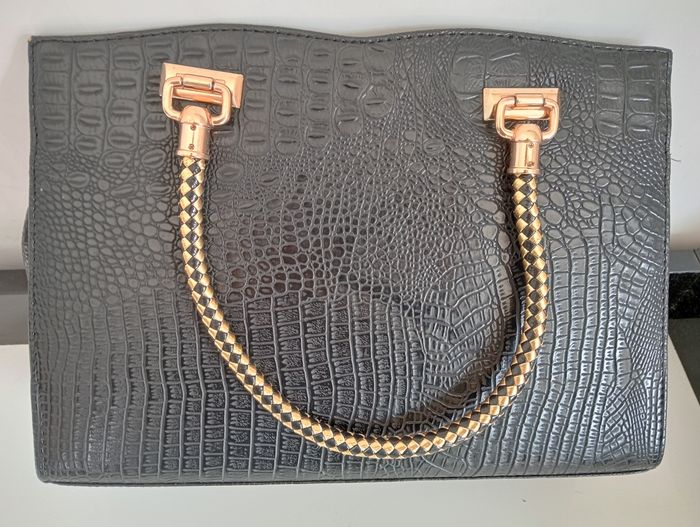 Sac noir - photo numéro 3